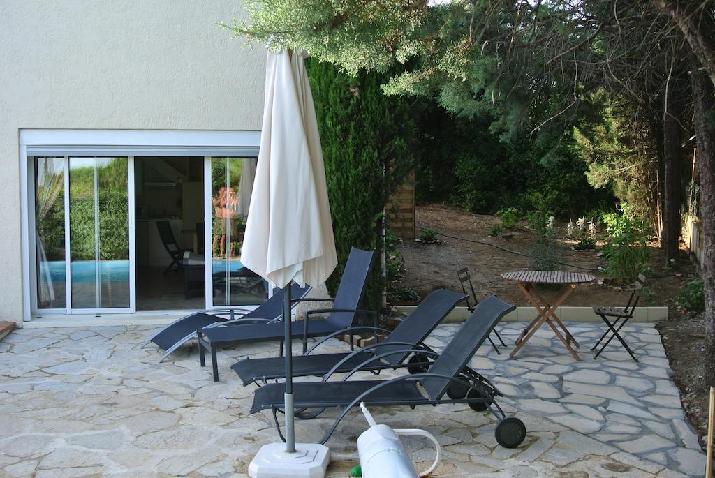 En Avignon 30133 Les Angles Apartment Les Angles  Room photo
